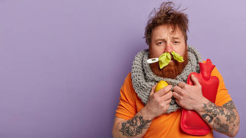 Bouillon, vitamine C, miel... Les croyances hivernales à la loupe