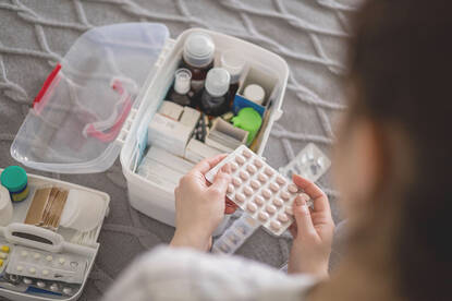 Nettoyer son armoire à pharmacie, un petit effort pour un grand bénéfice santé